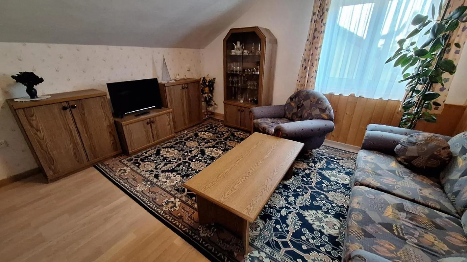 Ferienwohnungen Knaus Lam Apartamento